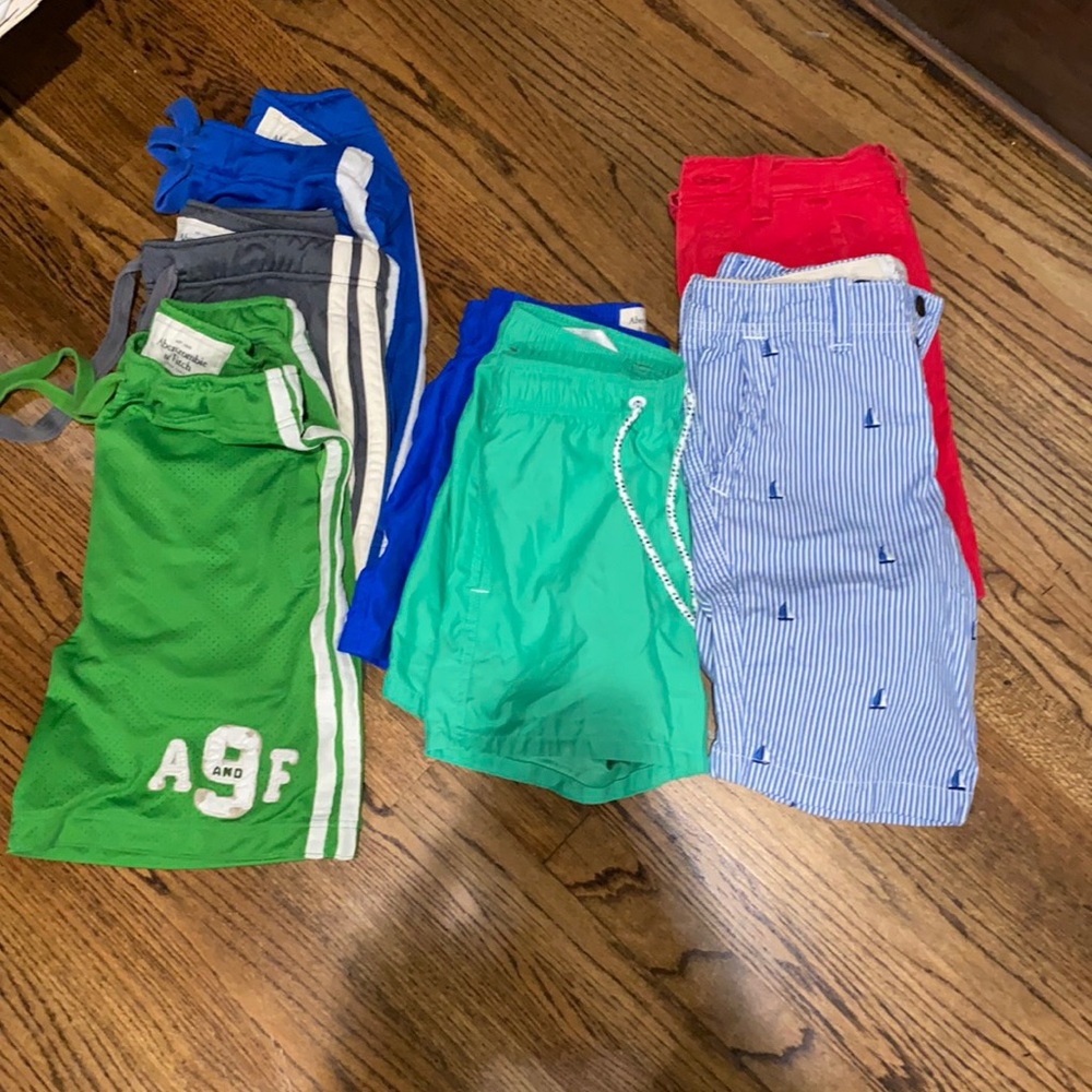 Abercrombie men’s shorts size S/ 28-30